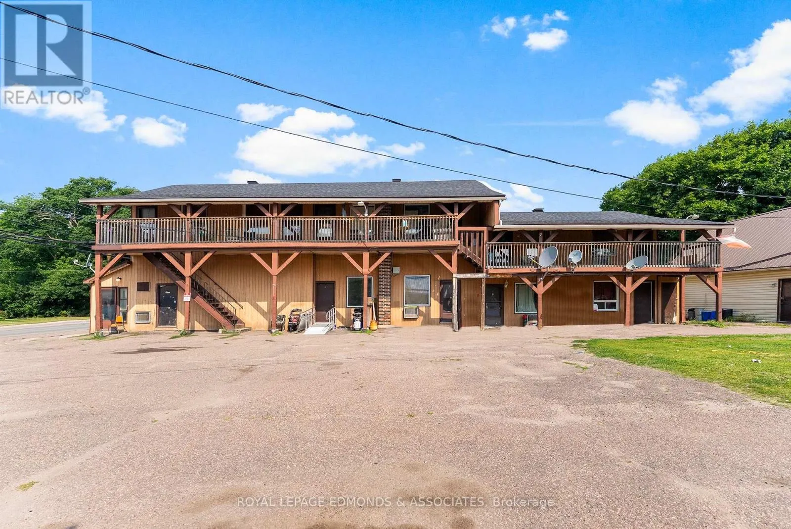 1806 BEACHBURG ROAD