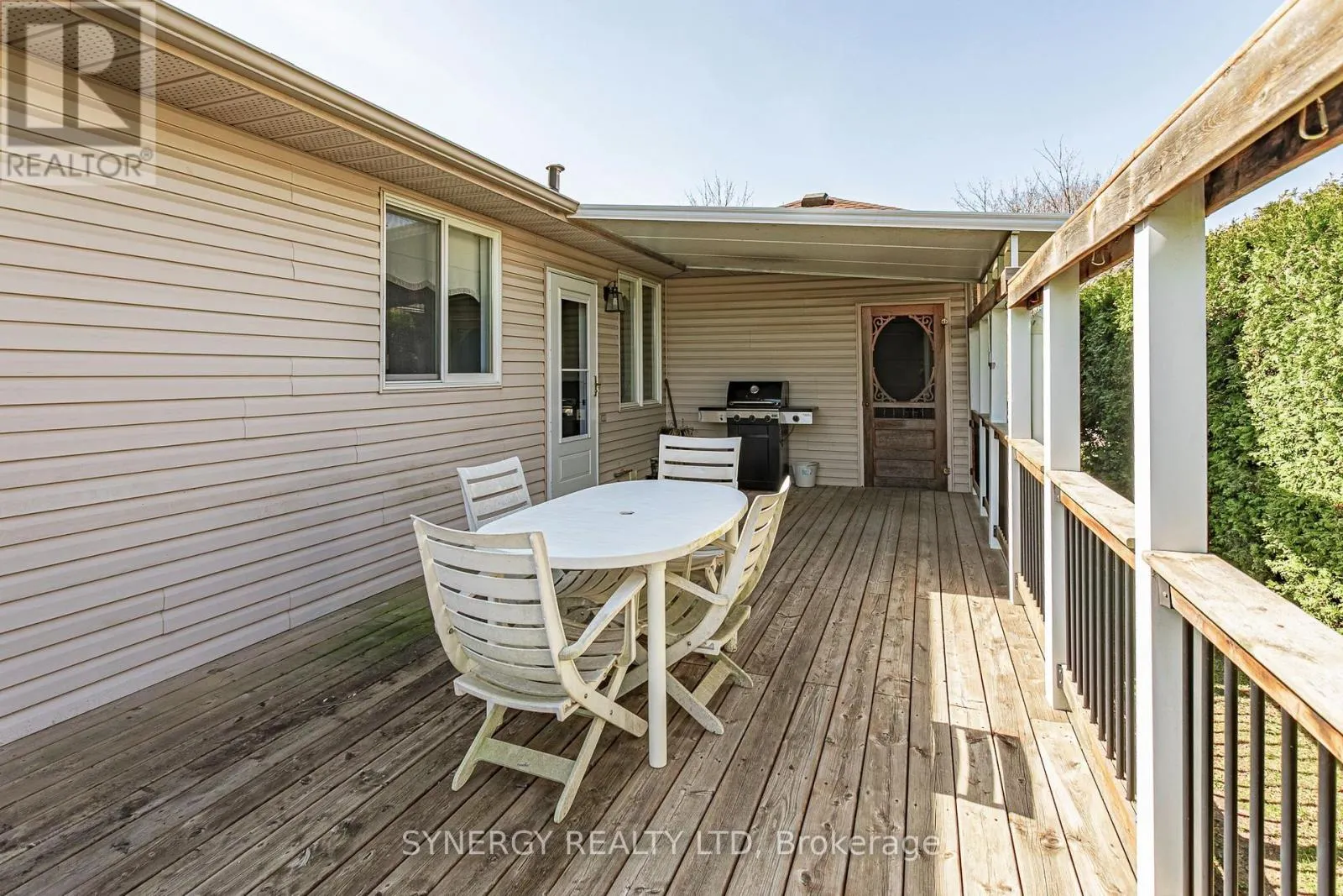 16 PARKVIEW DRIVE