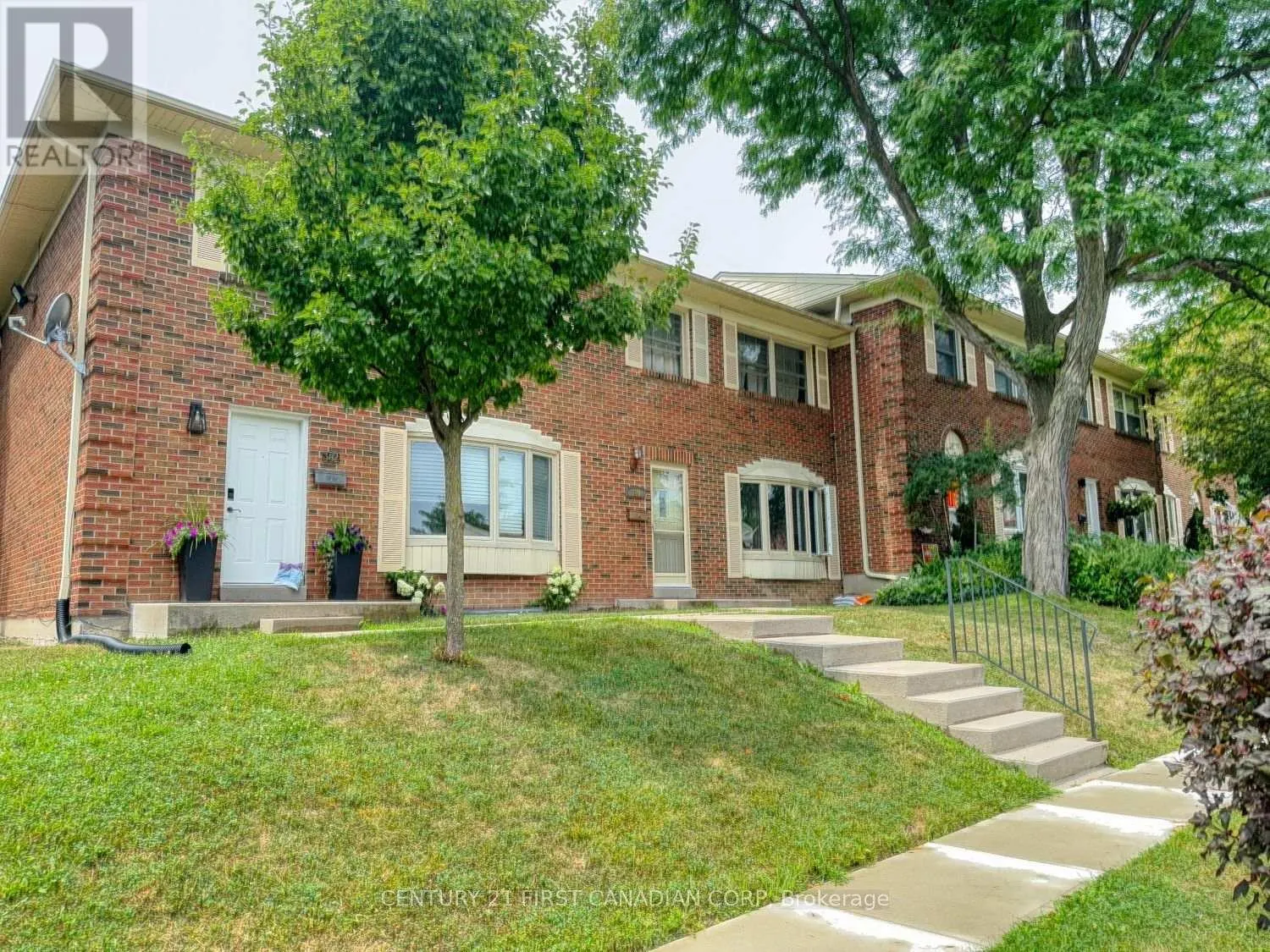 380 HOMESTEAD COURT