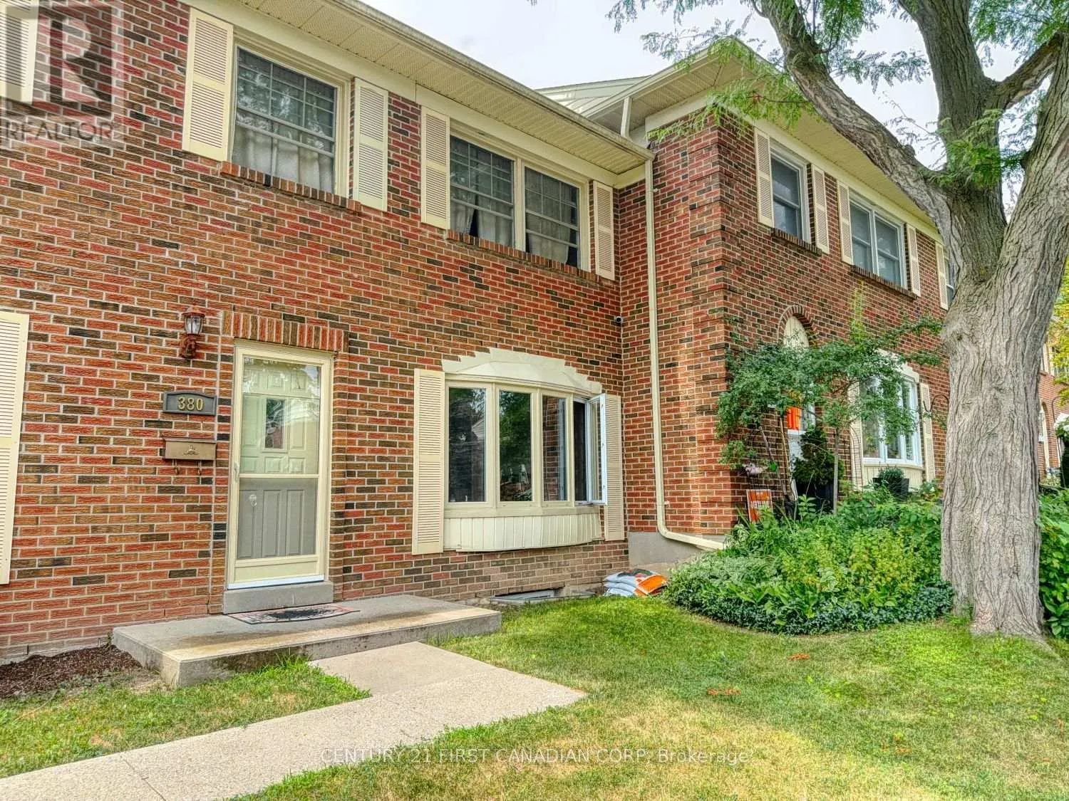 380 HOMESTEAD COURT