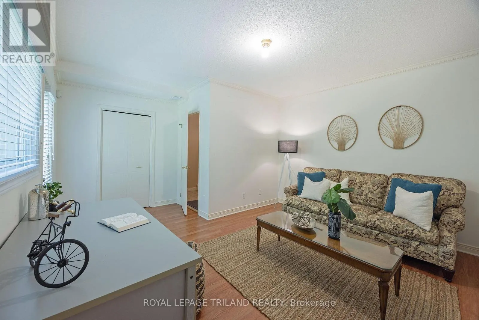 23 - 683 WINDERMERE ROAD, #23