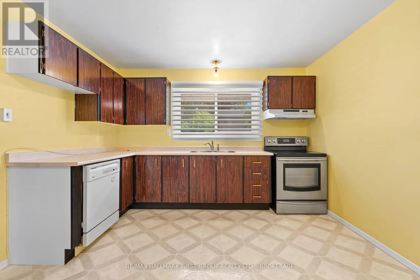 175 - 773 ASHWOOD DRIVE, #175