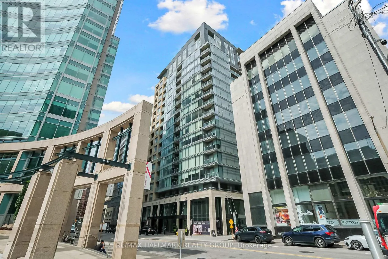 907 - 101 QUEEN STREET