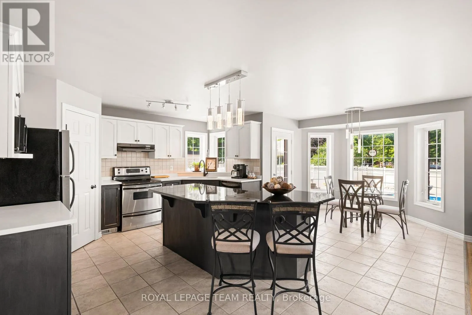 41 BLACKSHIRE CIRCLE
