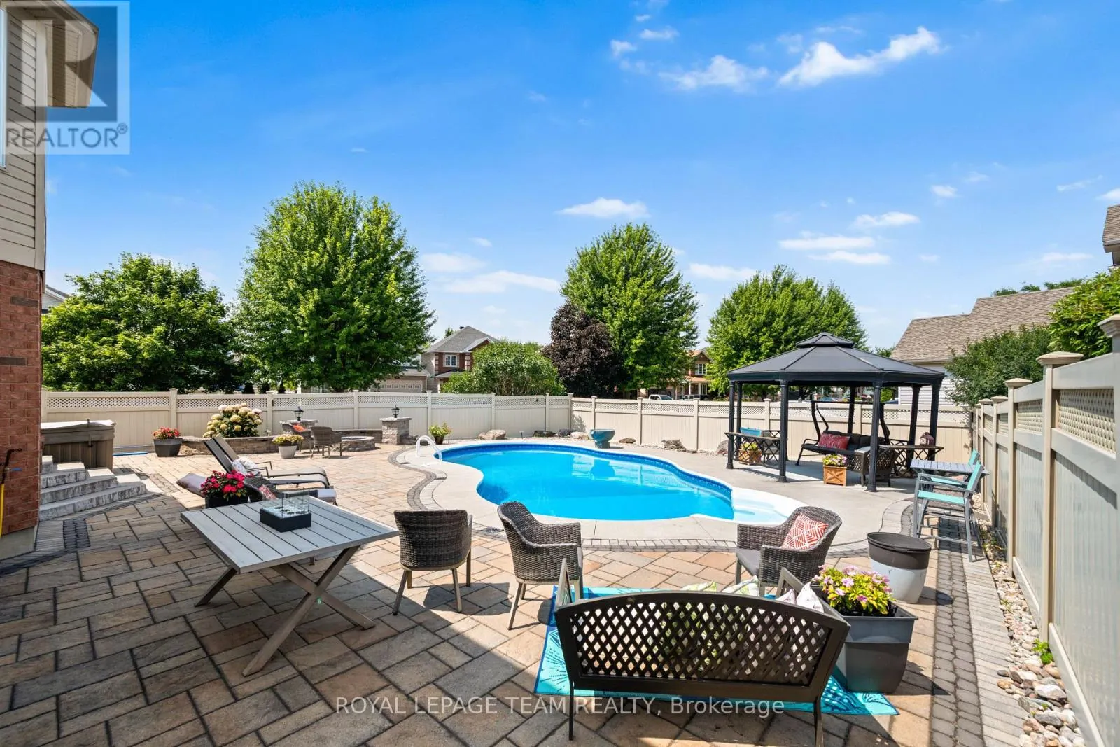 41 BLACKSHIRE CIRCLE