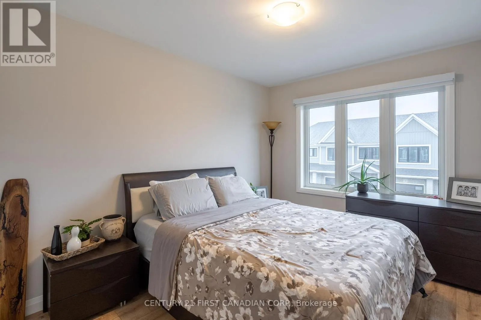26 - 17 NICHOLSON STREET, #26