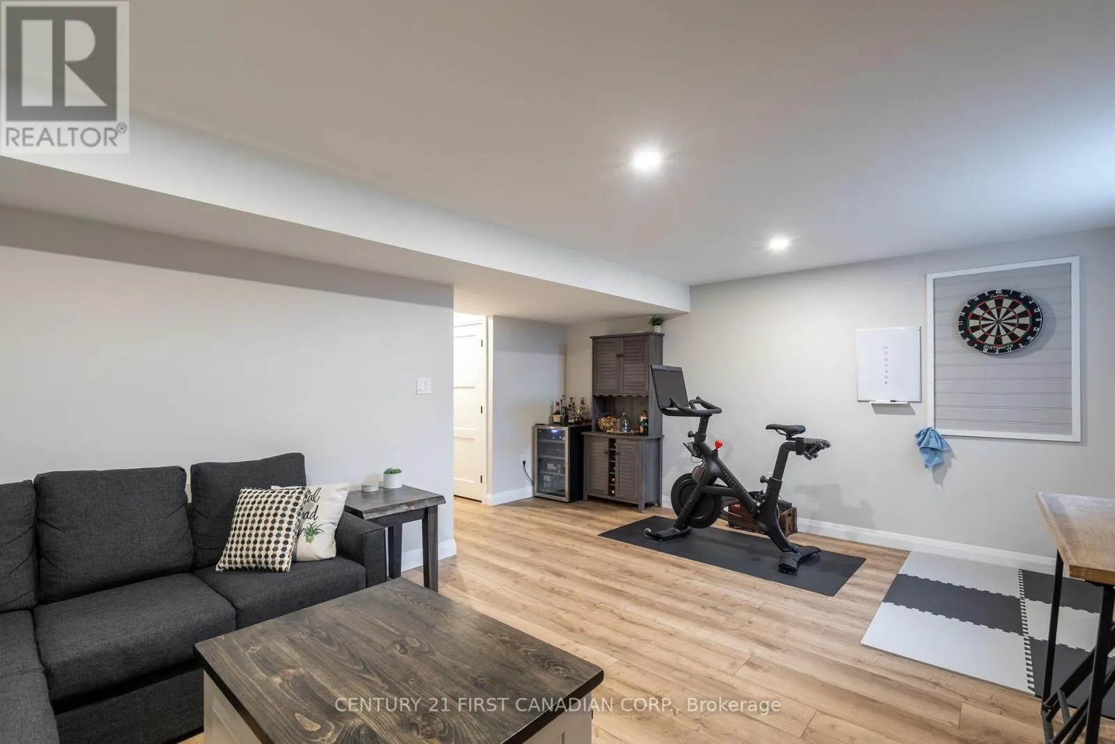 26 - 17 NICHOLSON STREET, #26