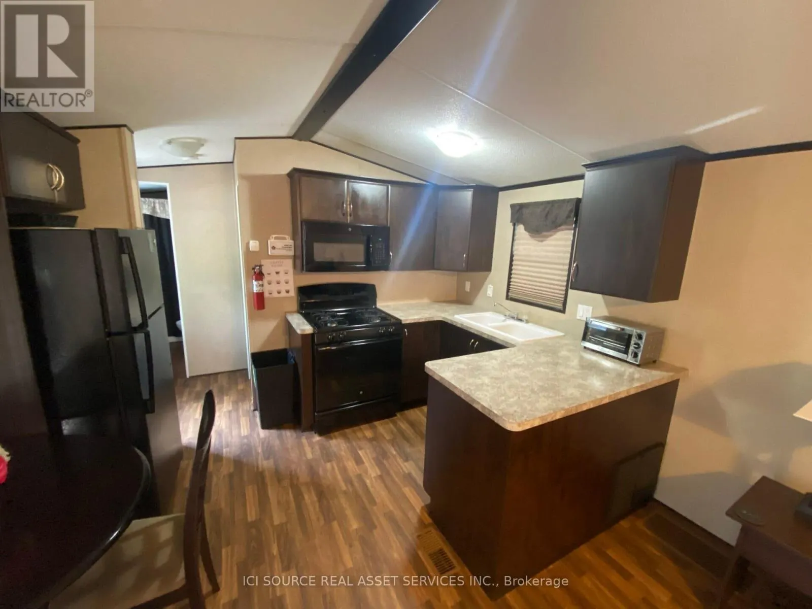 SMR148 - 1082 SHAMROCK MARINA ROAD