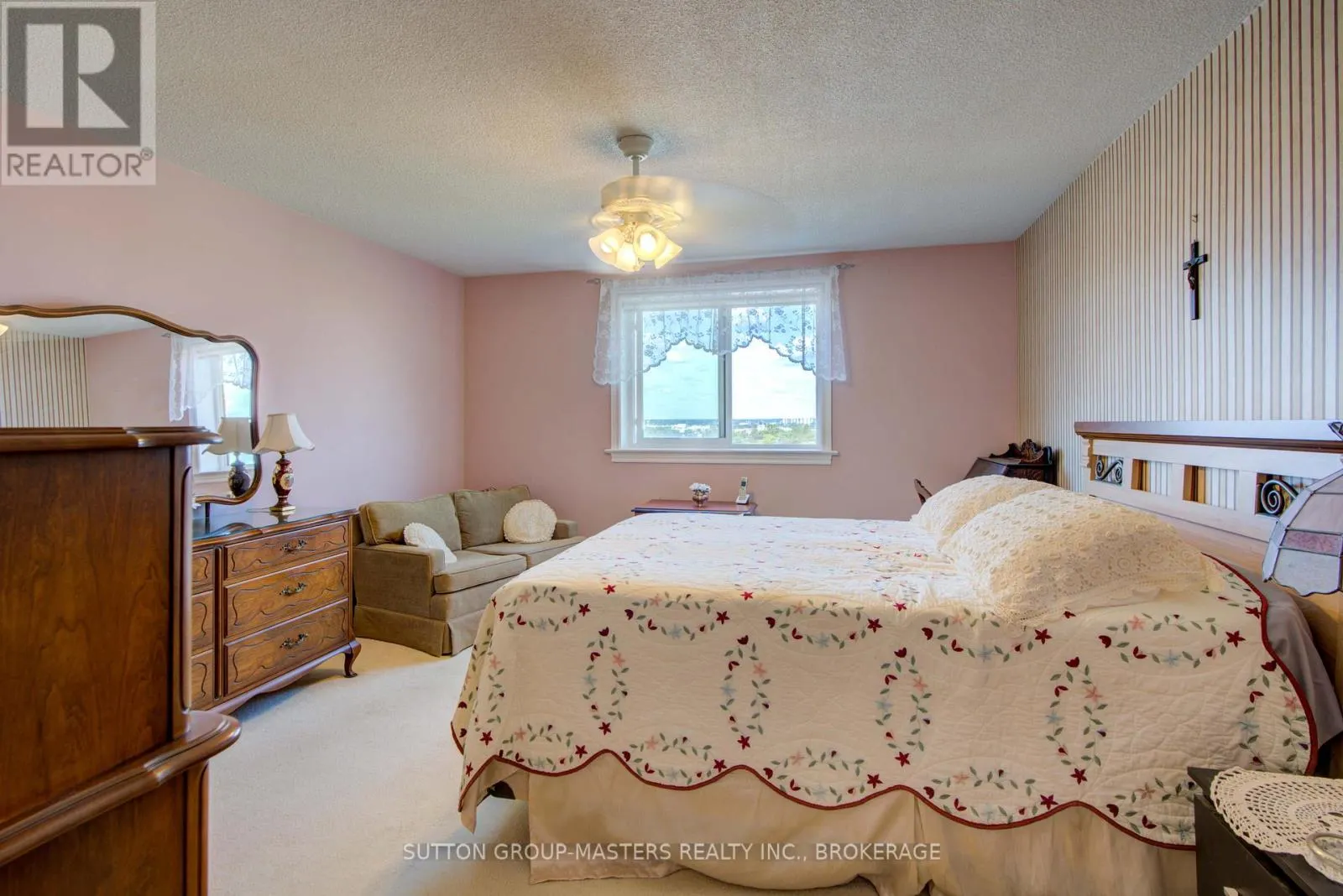 1004 - 257 BATH ROAD, #1004