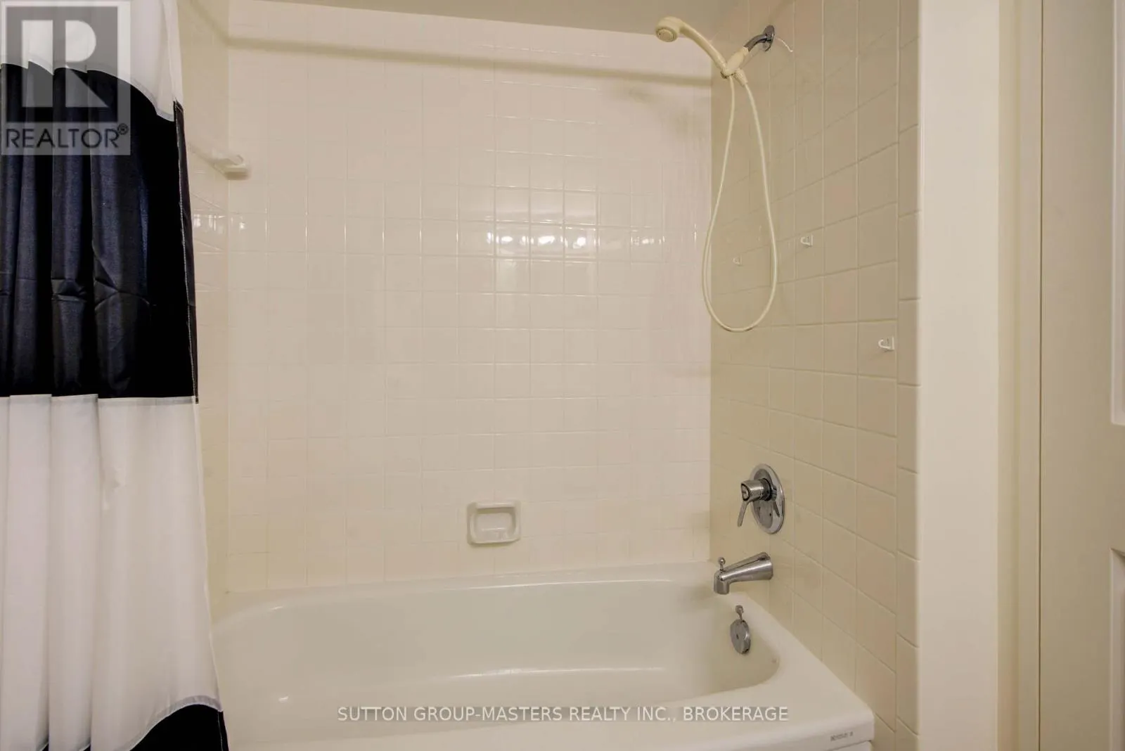 1004 - 257 BATH ROAD, #1004