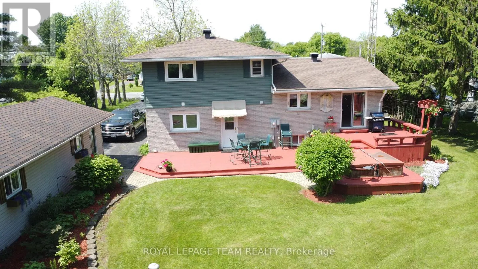 4951 (HWY 31) BANK STREET N