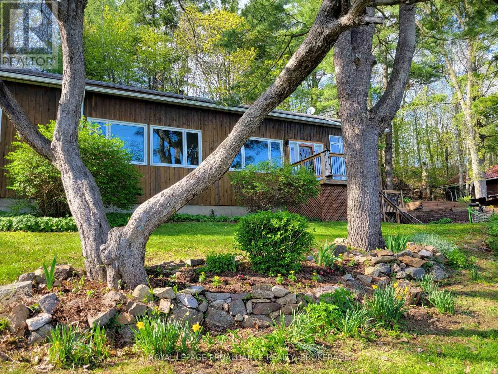 1512 CHAFFEY'S LOCK ROAD