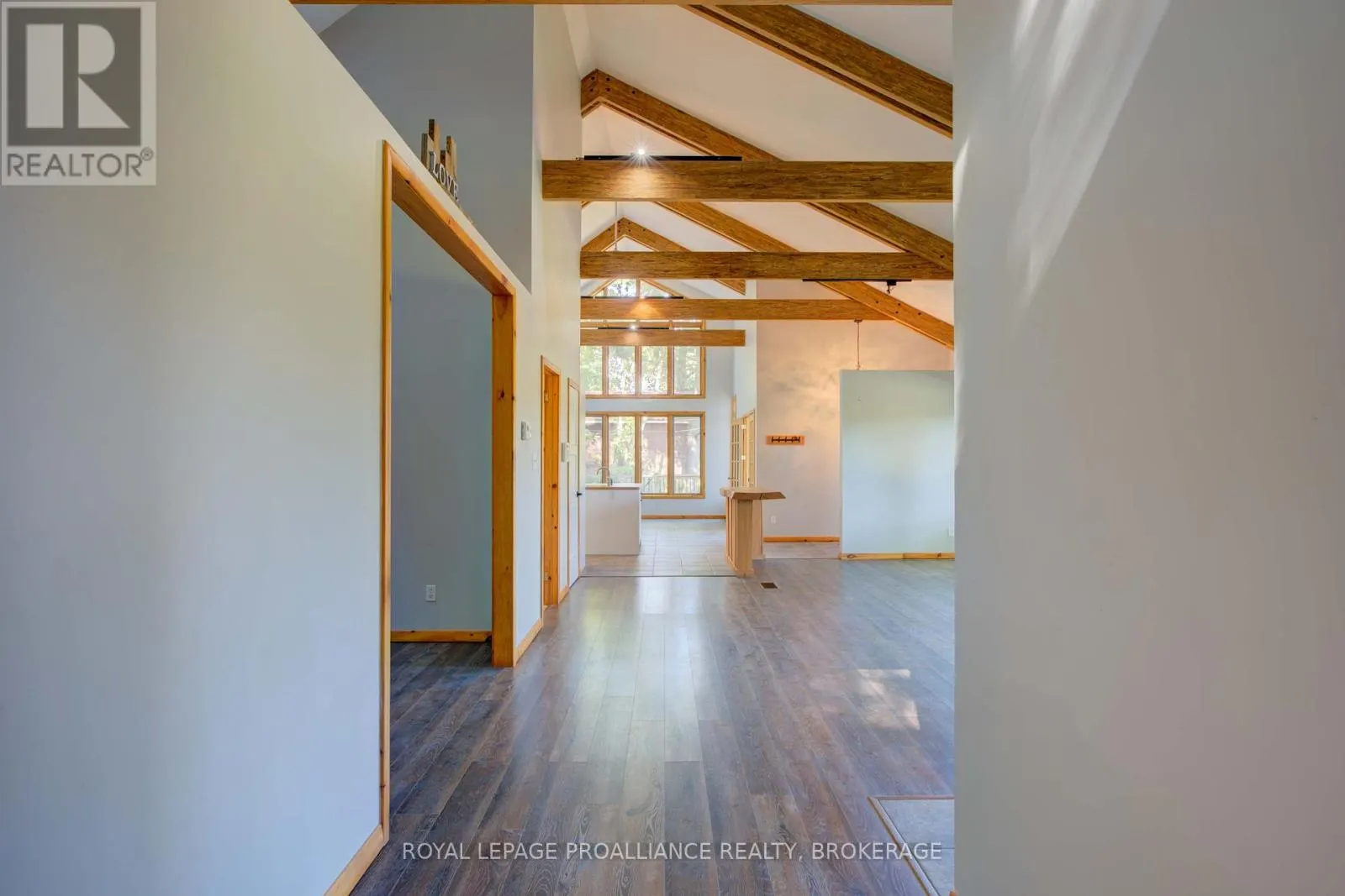 1512 CHAFFEY'S LOCK ROAD