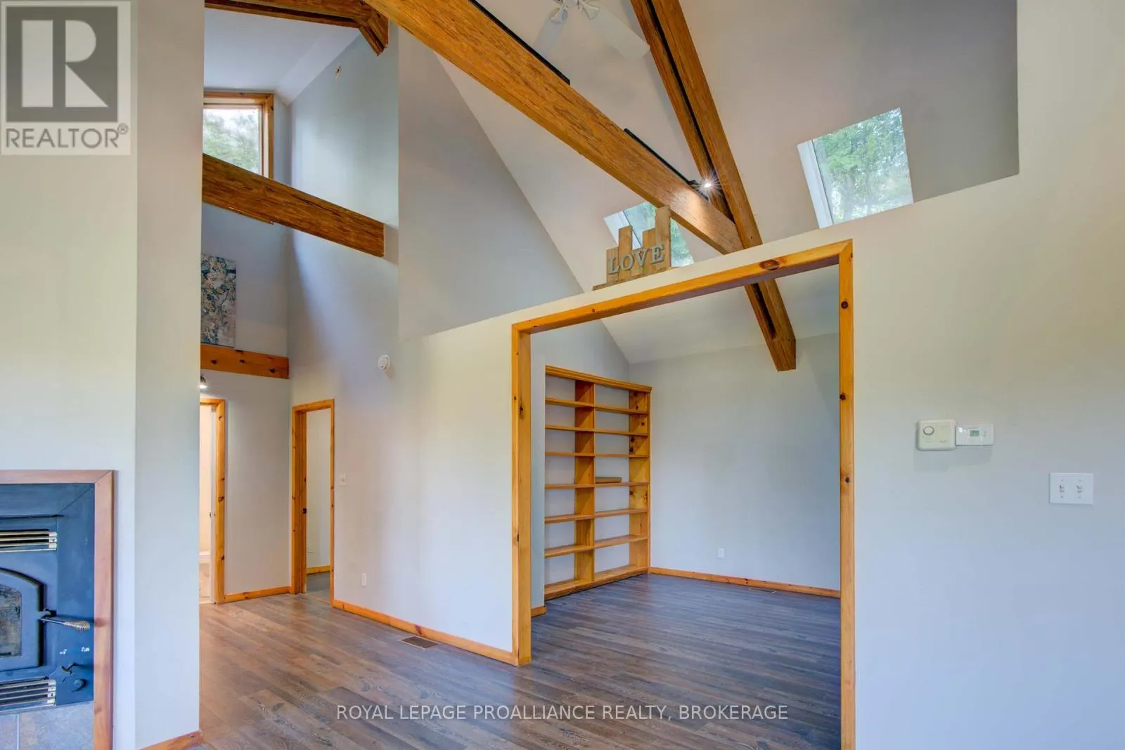 1512 CHAFFEY'S LOCK ROAD
