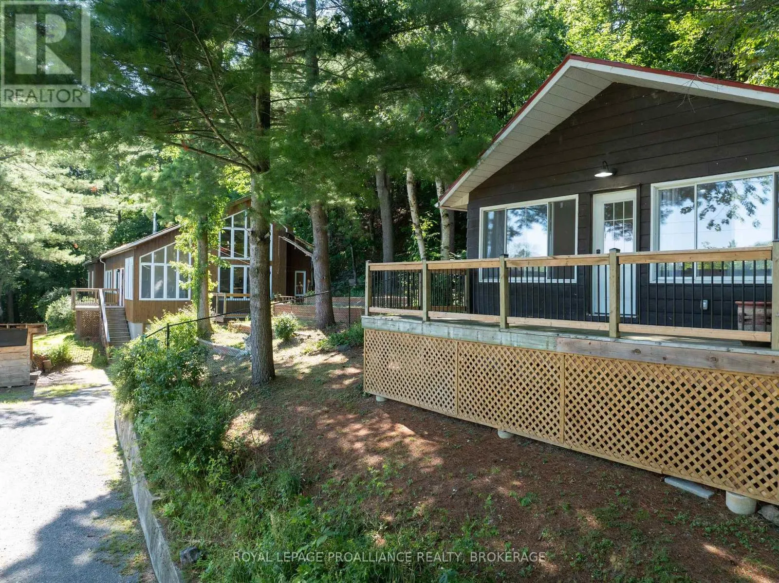 1512 CHAFFEY'S LOCK ROAD