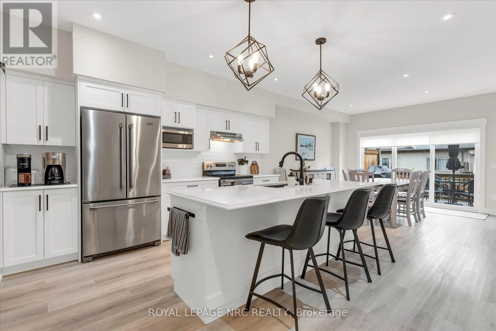 13 - 3573 DOMINION ROAD, #13