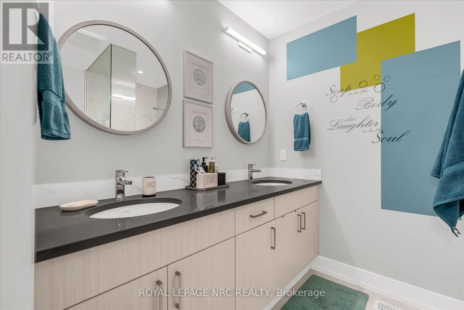 13 - 3573 DOMINION ROAD, #13