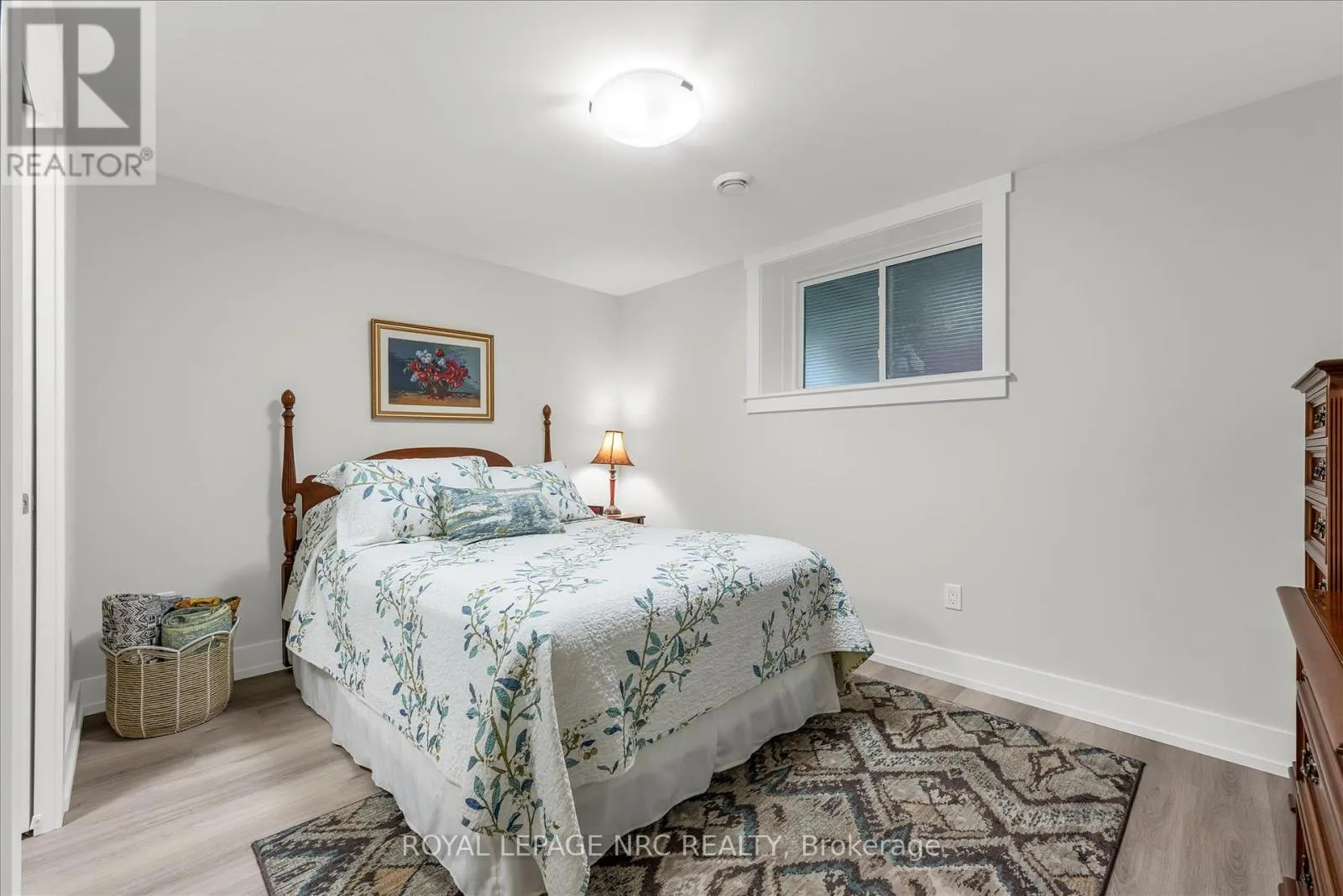 13 - 3573 DOMINION ROAD, #13