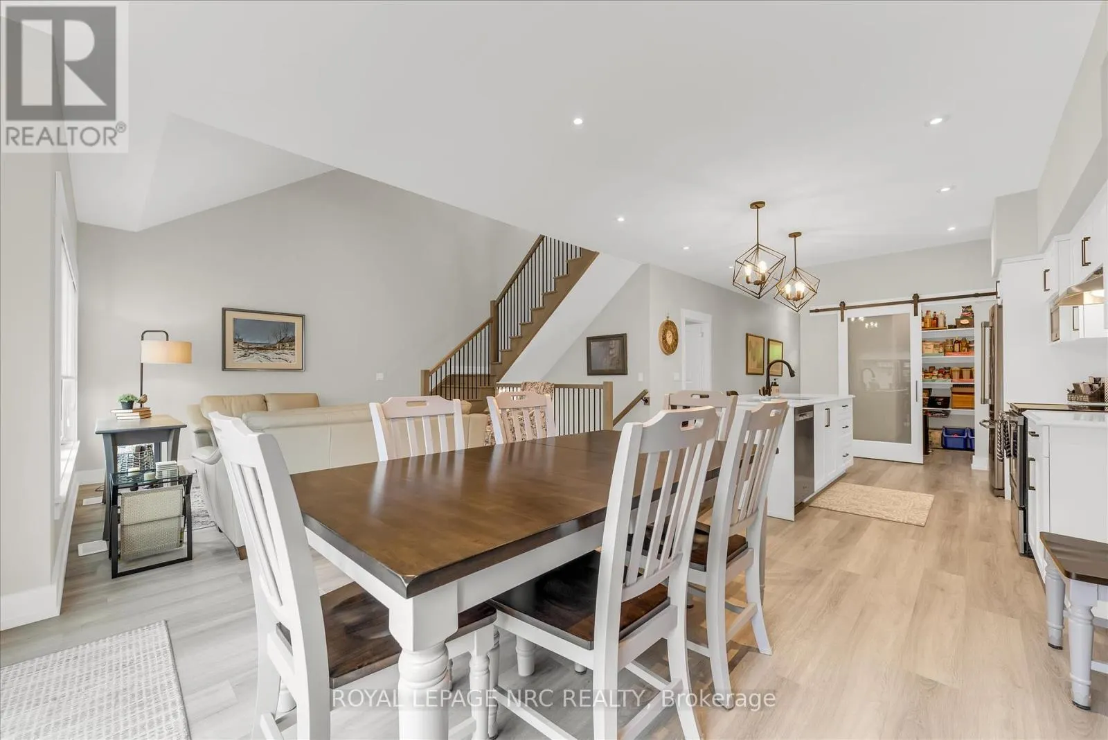 13 - 3573 DOMINION ROAD, #13