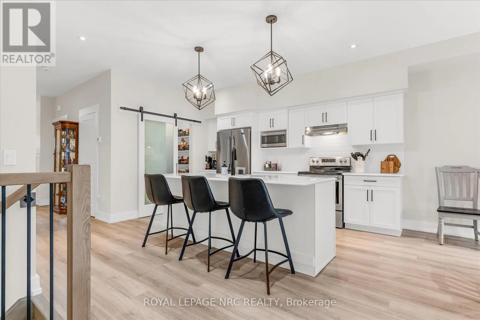 13 - 3573 DOMINION ROAD, #13