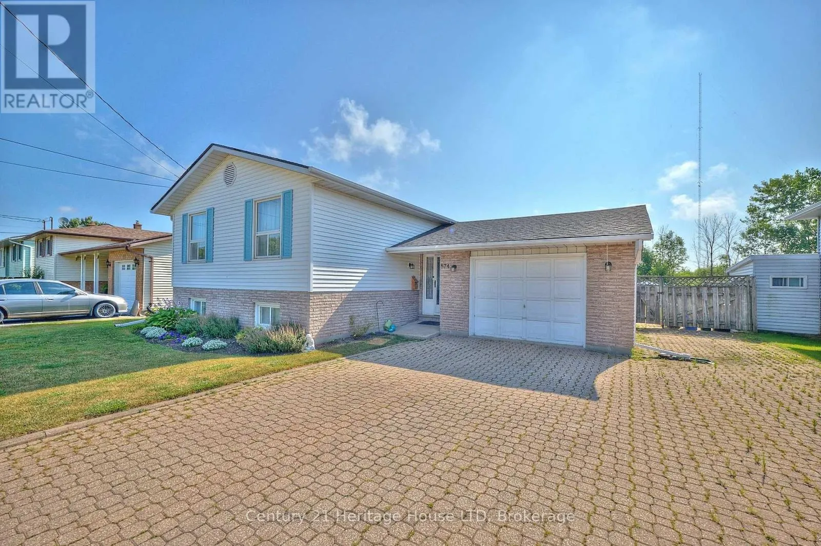 874 CRESCENT ROAD