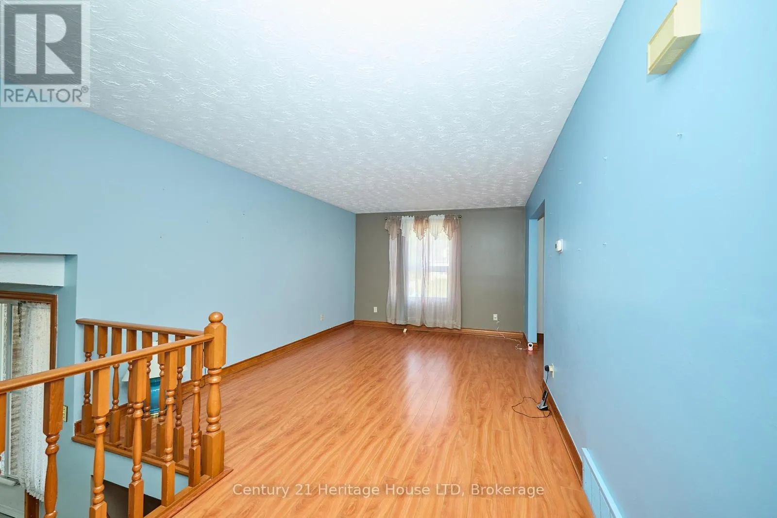 874 CRESCENT ROAD