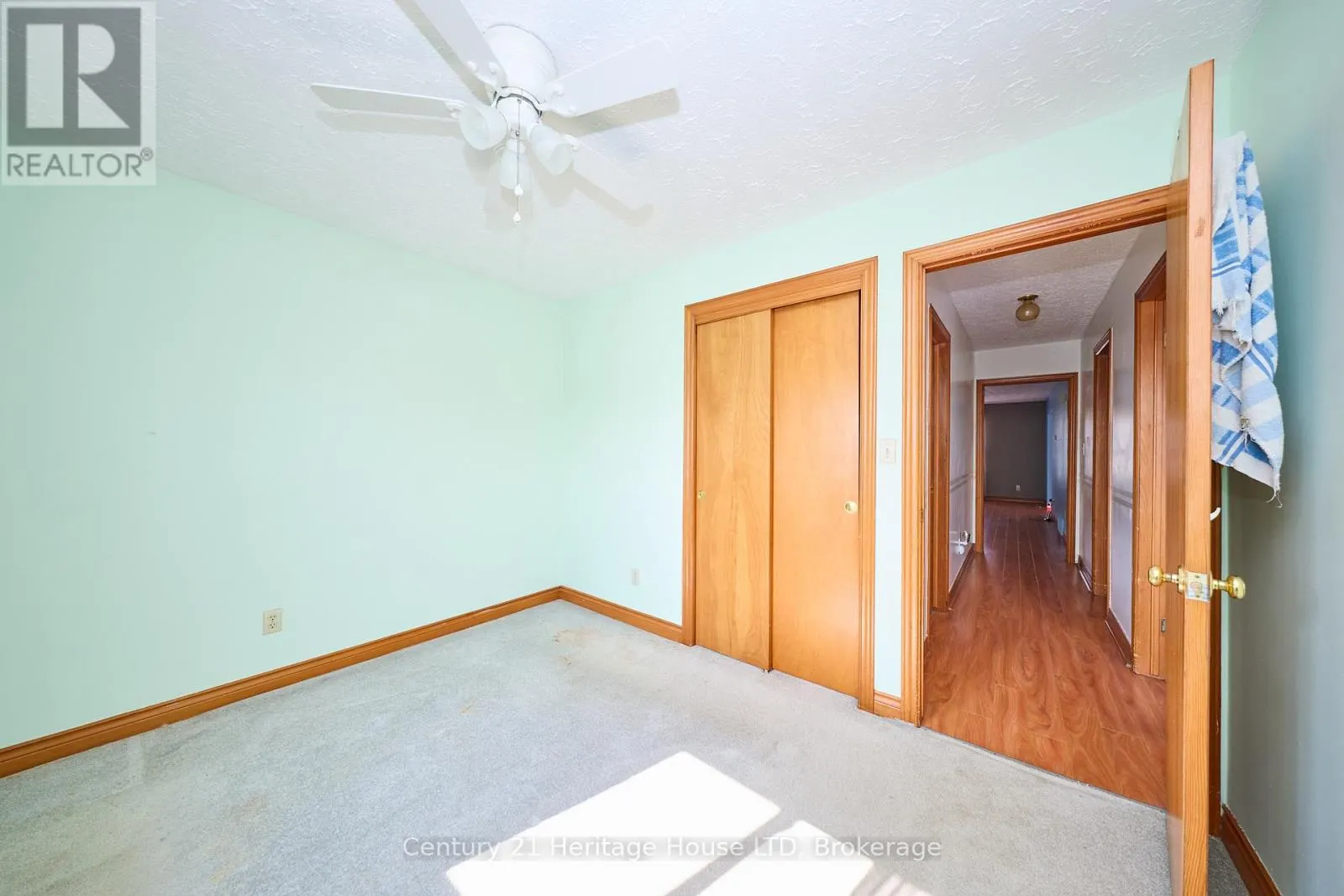 874 CRESCENT ROAD