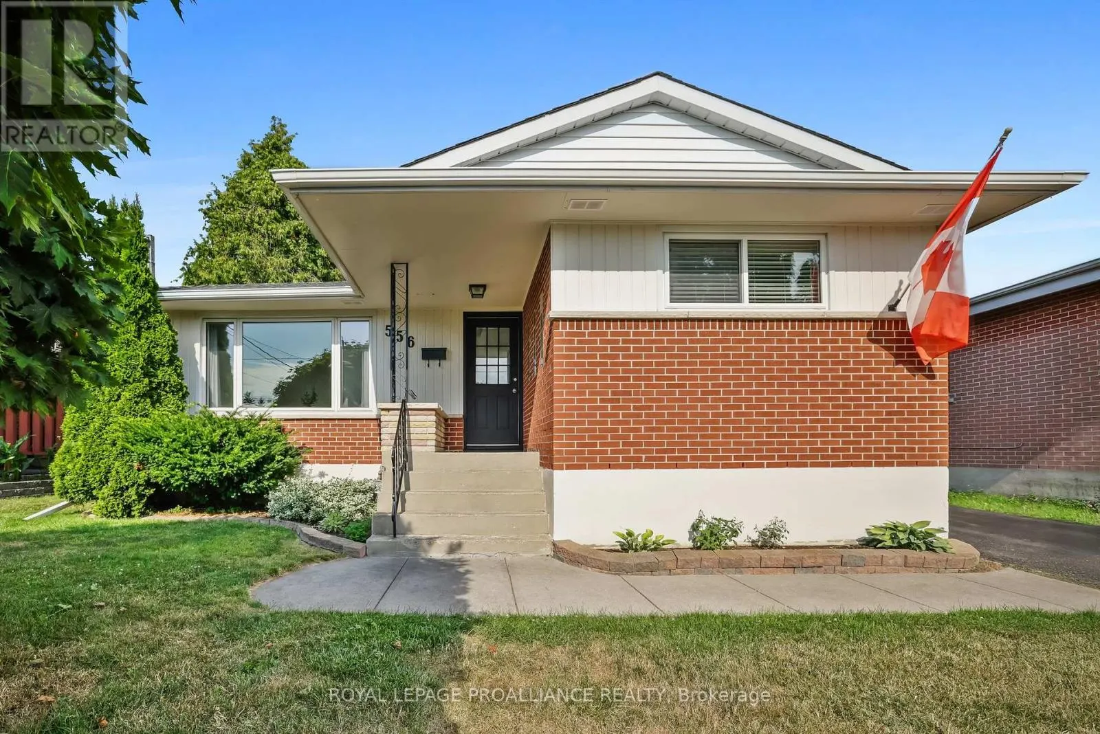556 SINCLAIR STREET