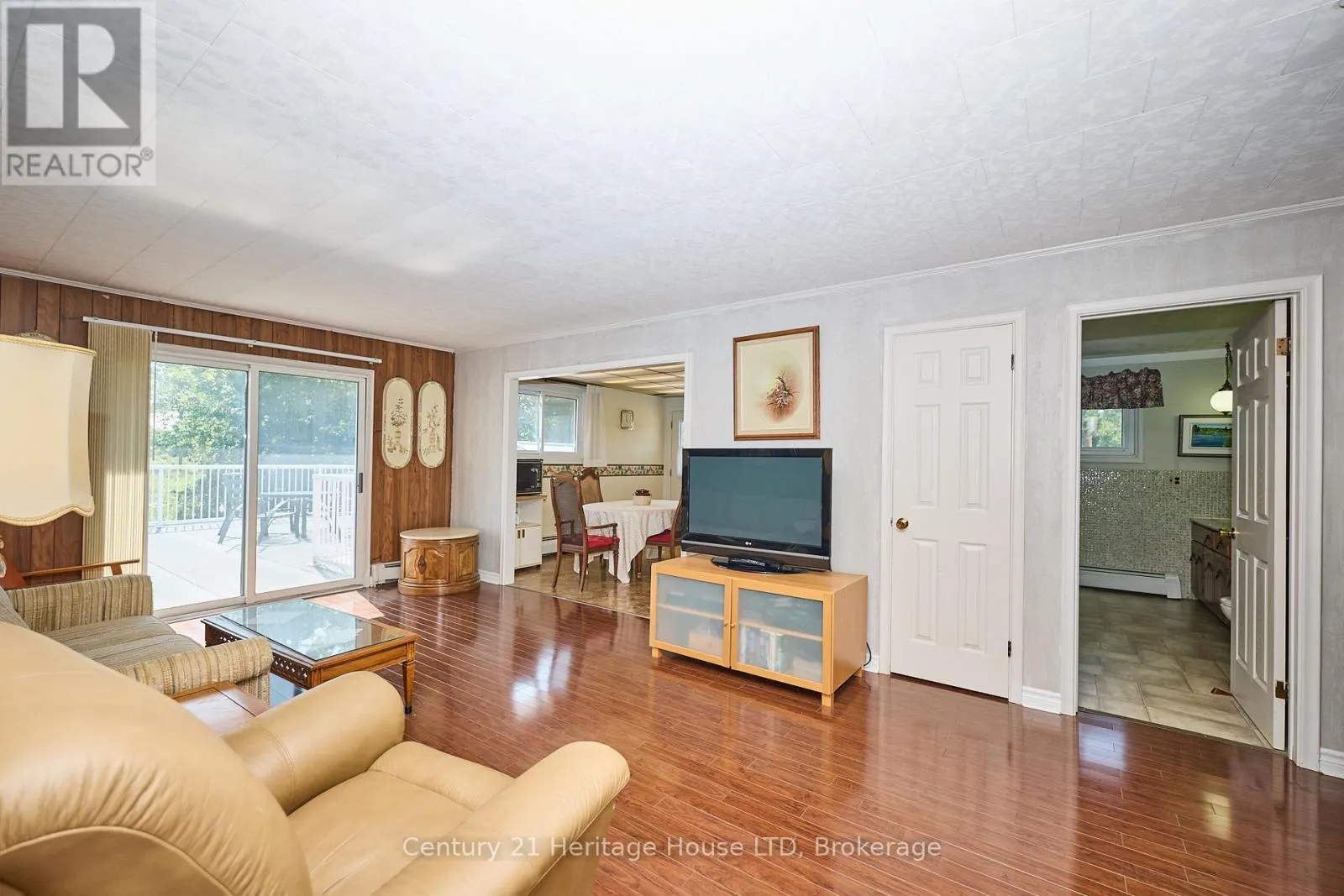 2229 HOUCK CRESCENT
