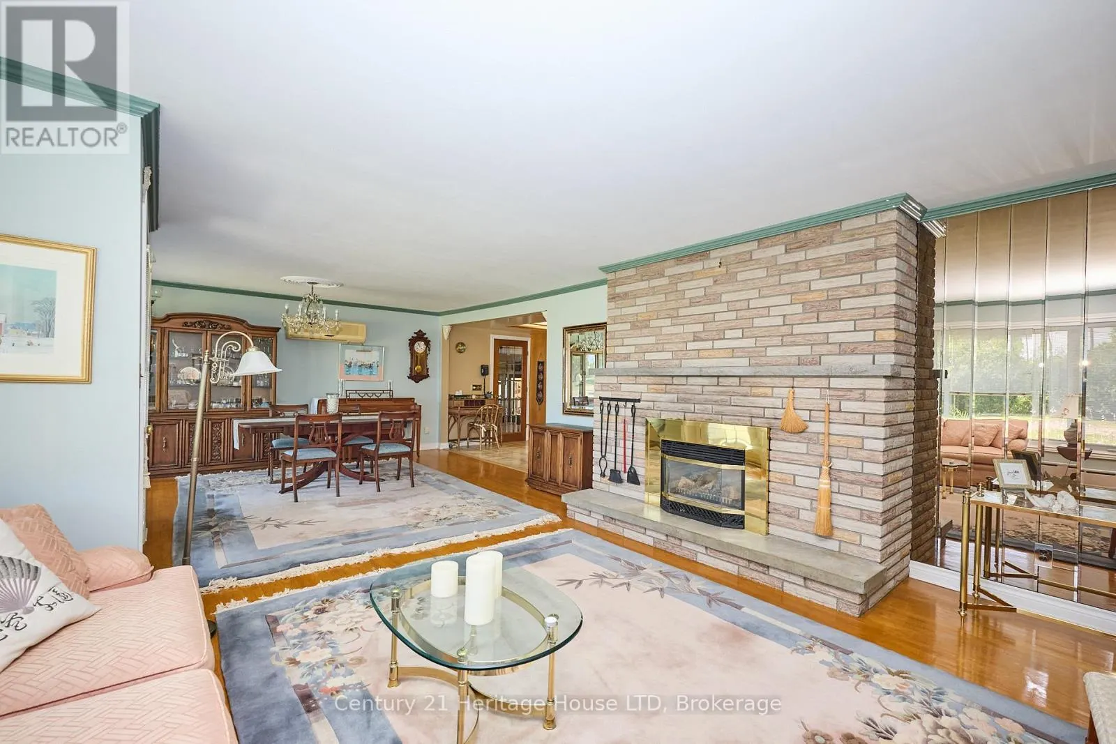 2229 HOUCK CRESCENT