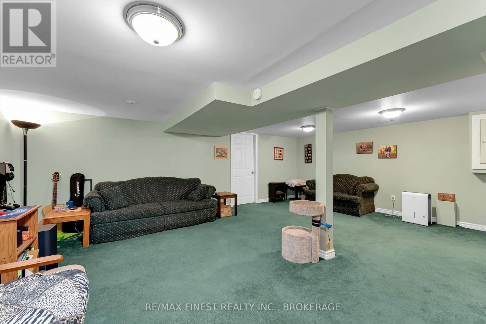 42 BARKER DRIVE