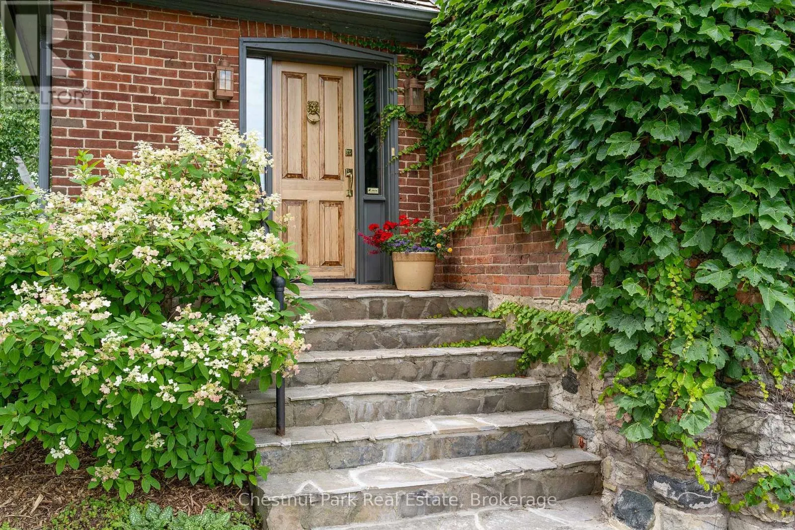 137312 GREY ROAD 12