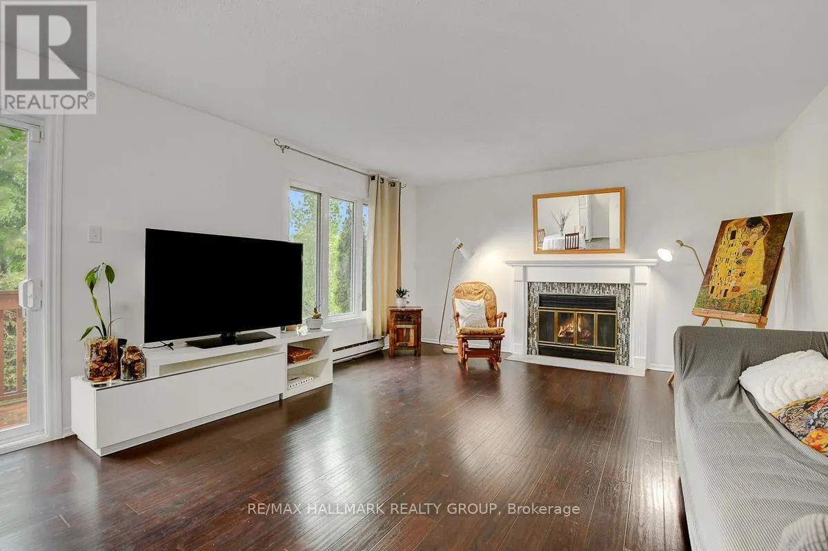 43 HAXBY PRIVATE