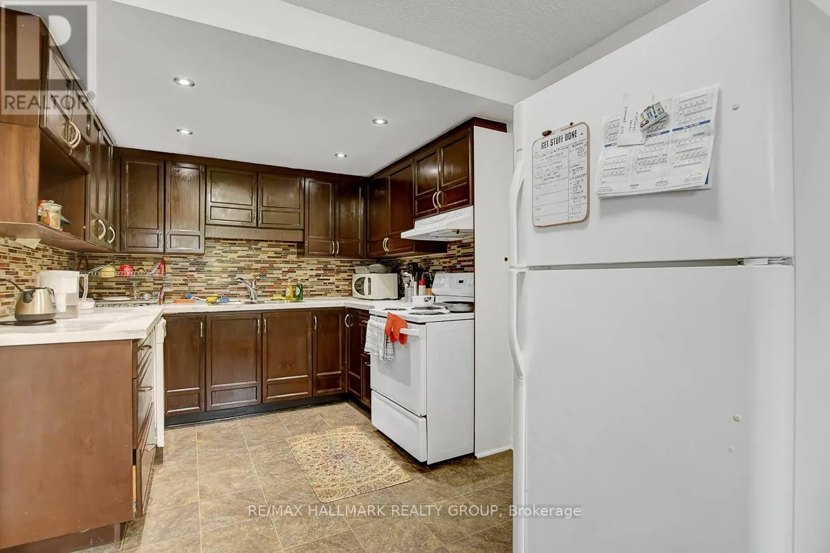 43 HAXBY PRIVATE