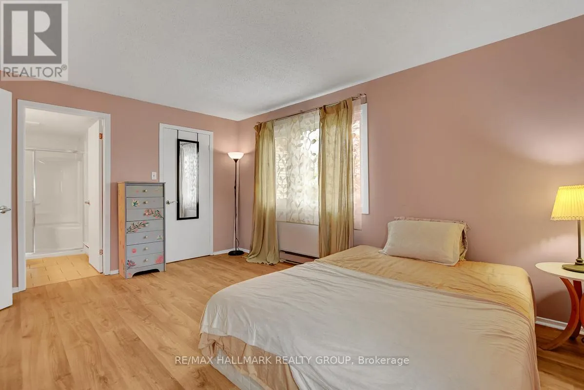 43 HAXBY PRIVATE