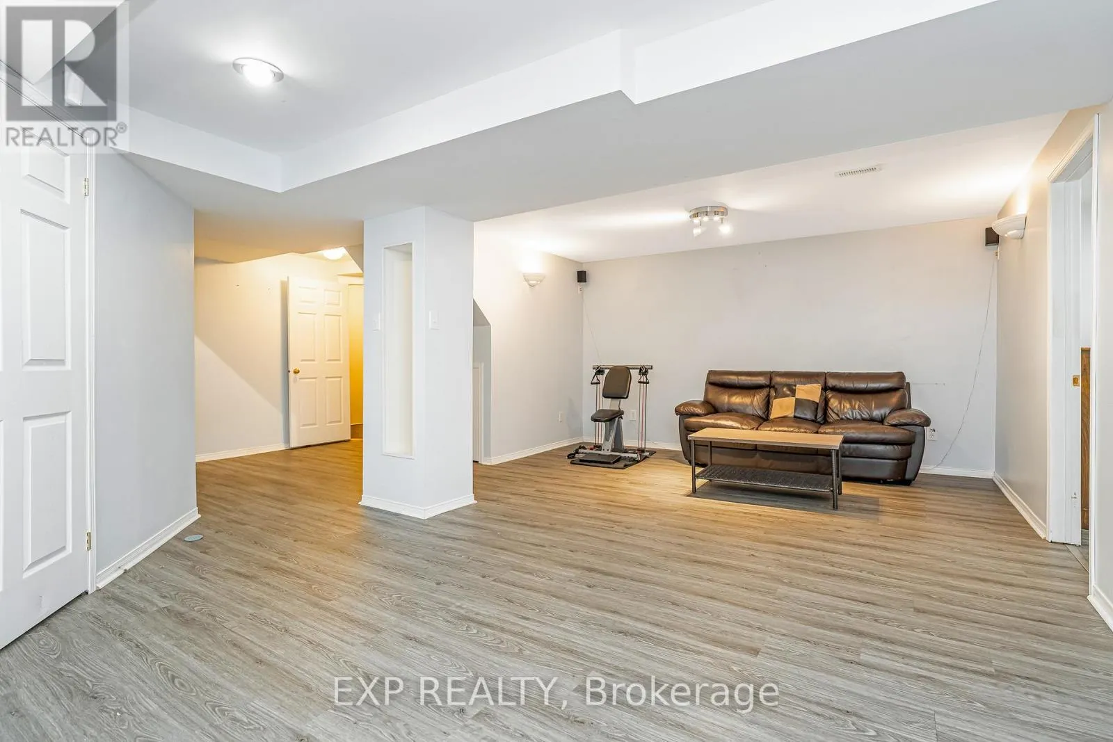 2103 GARDENWAY DRIVE
