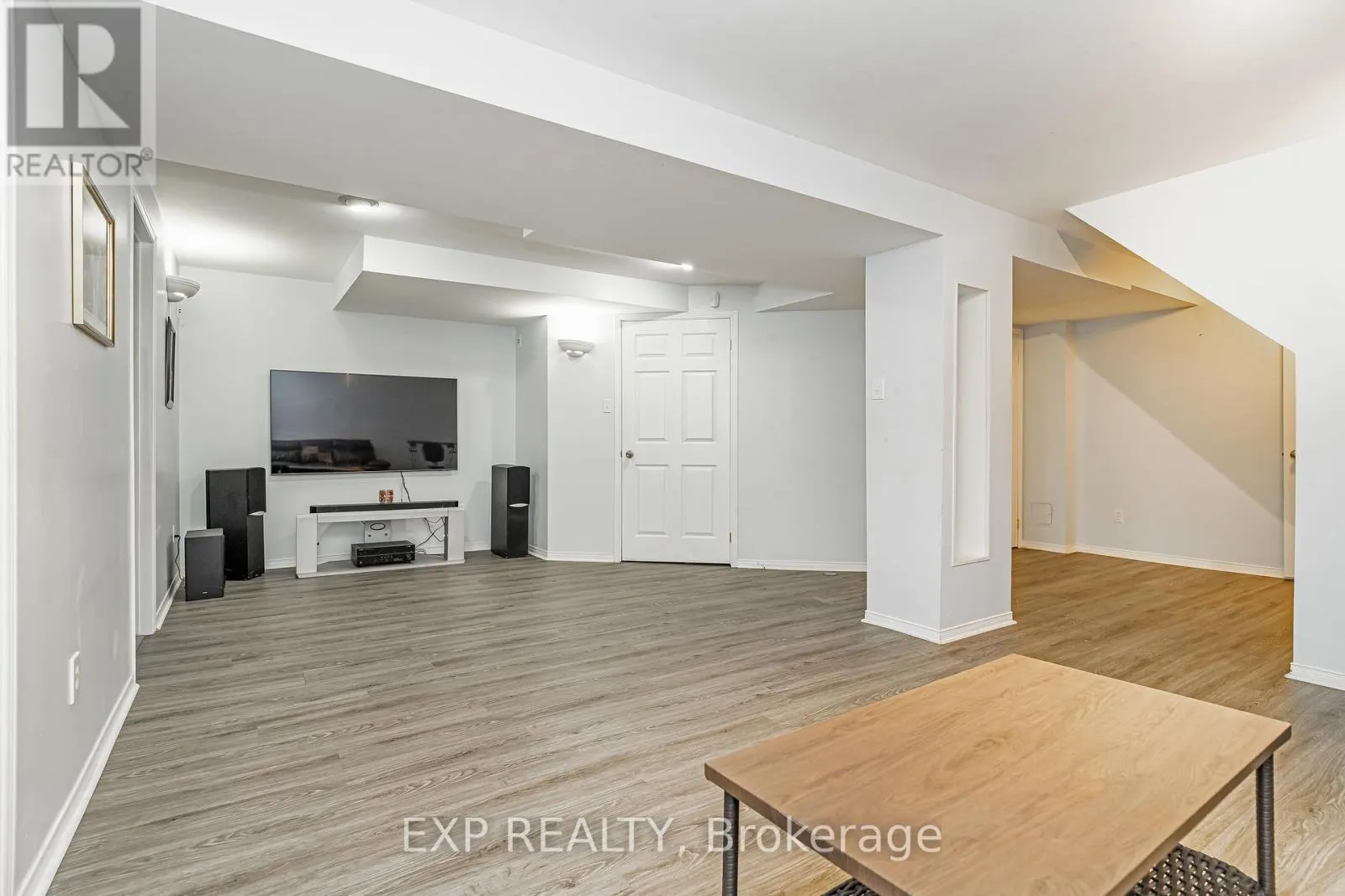 2103 GARDENWAY DRIVE