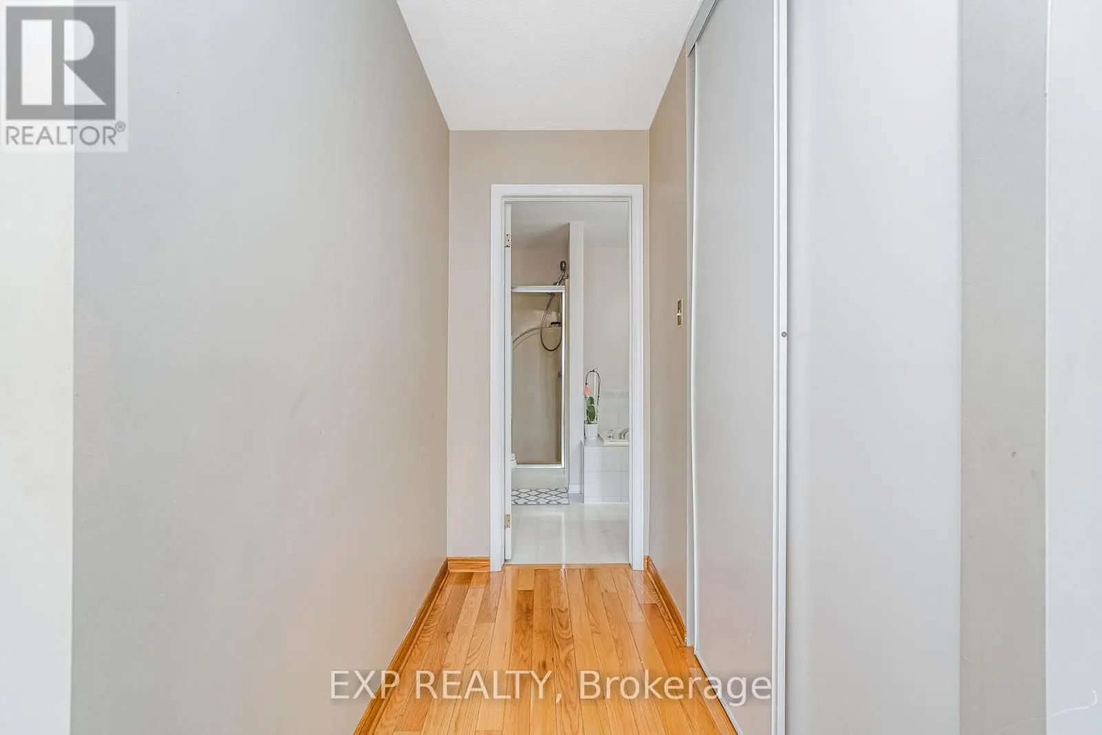 2103 GARDENWAY DRIVE