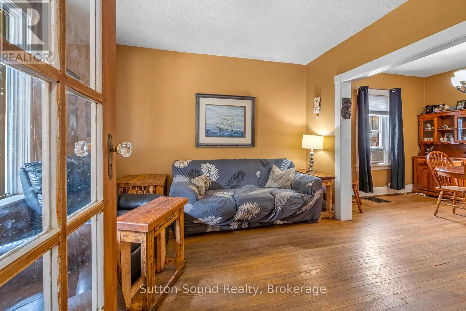 558 13TH A STREET W
