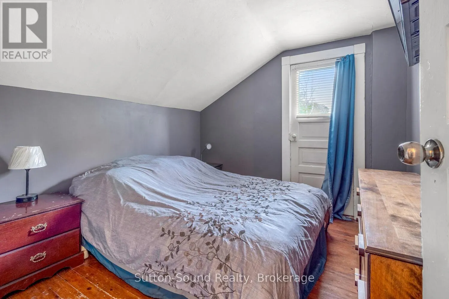 558 13TH A STREET W