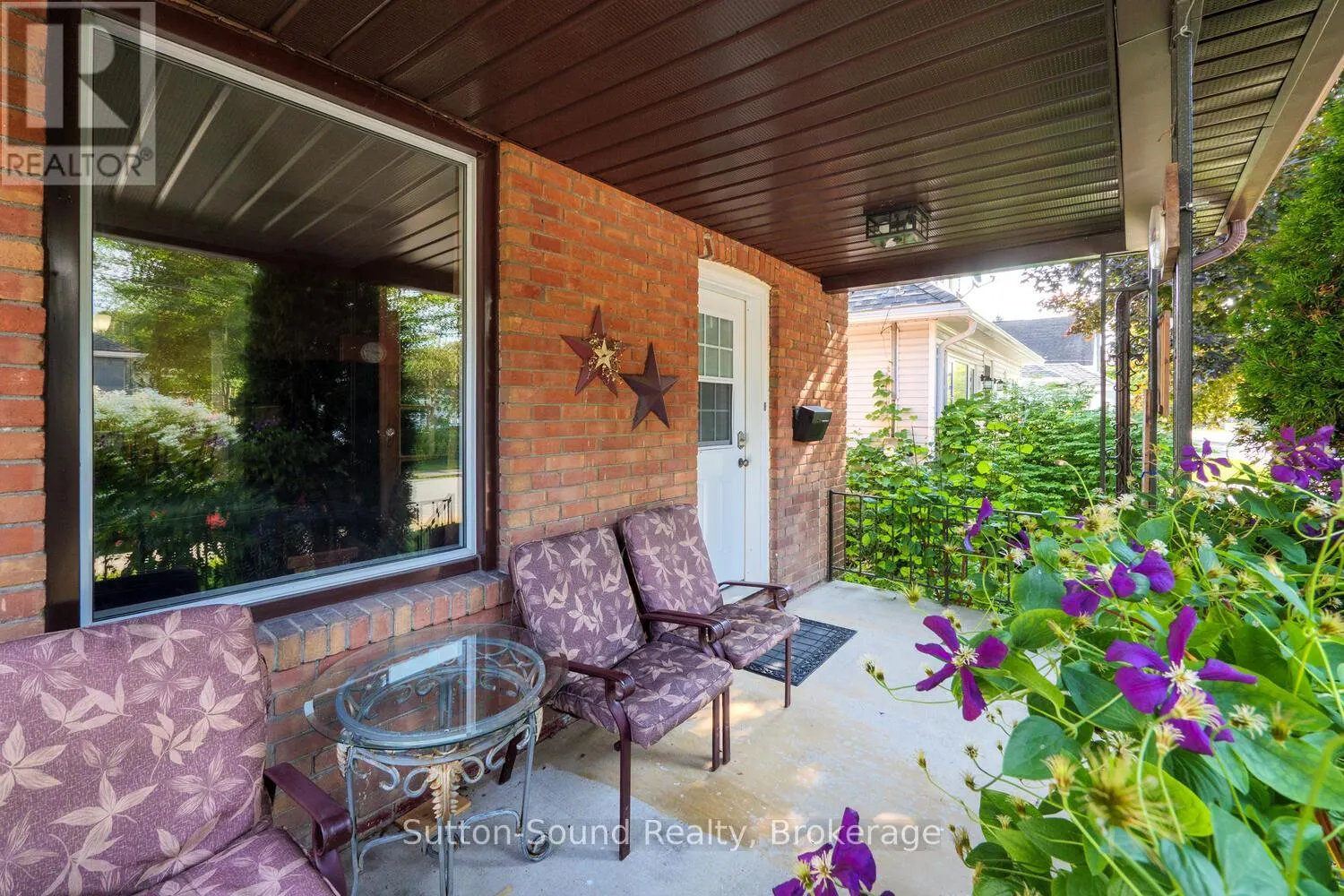 558 13TH A STREET W