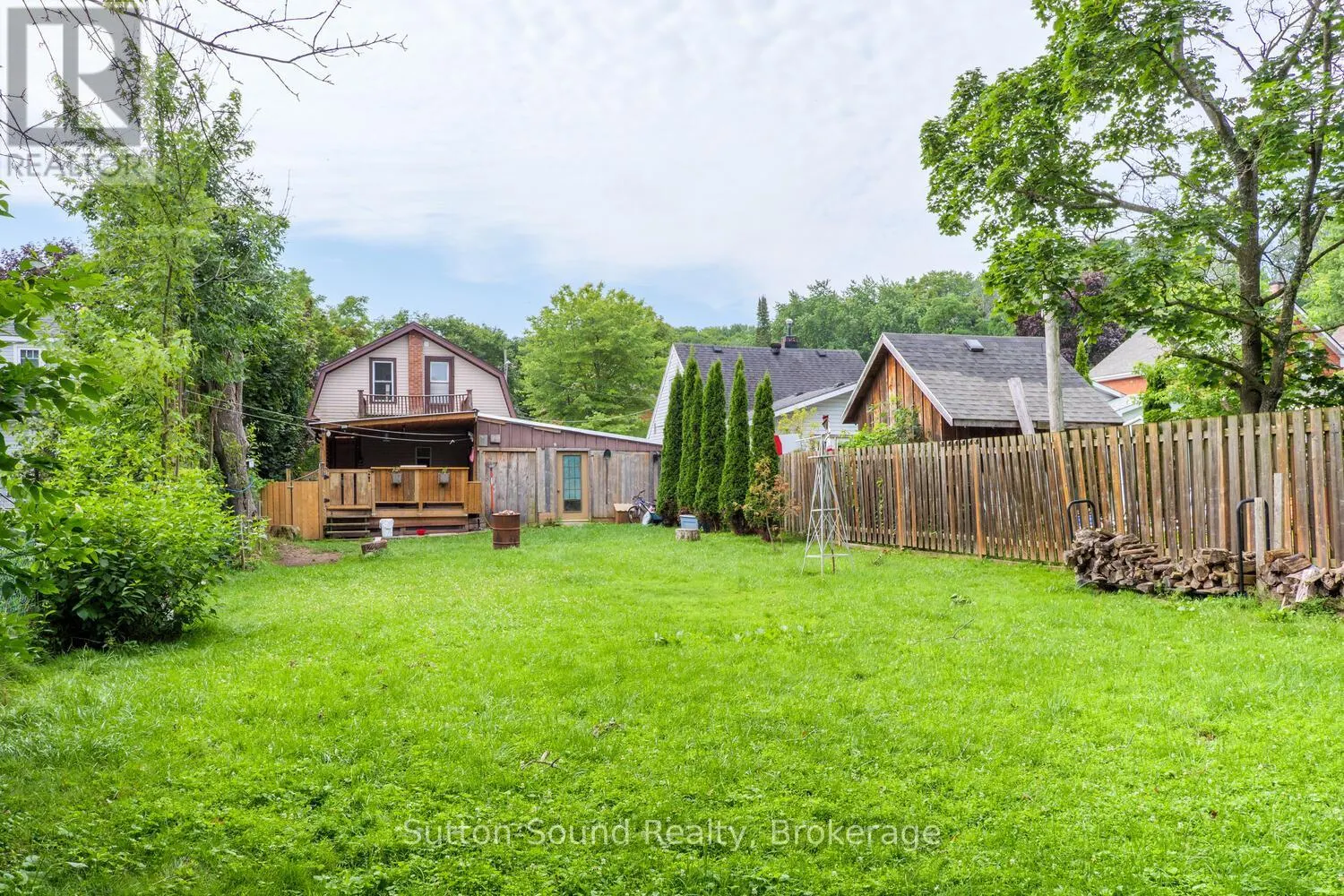 558 13TH A STREET W