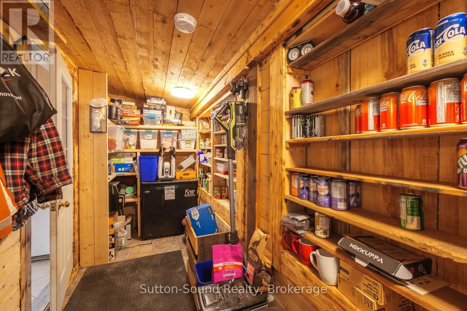 558 13TH A STREET W