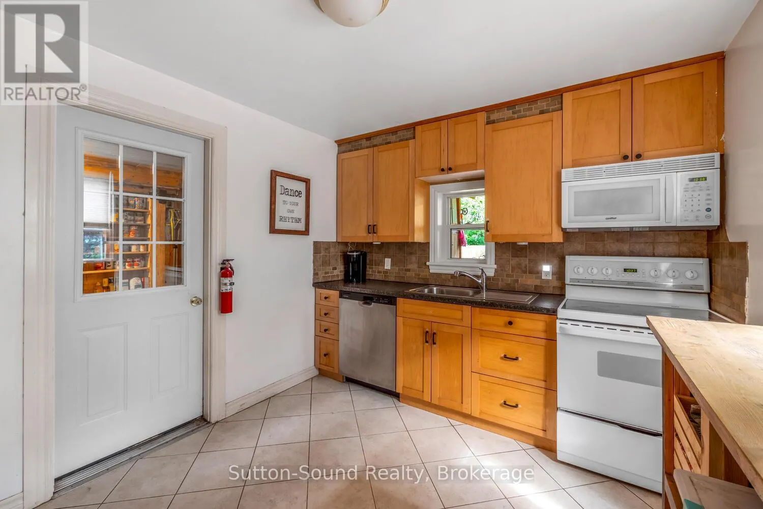 558 13TH A STREET W