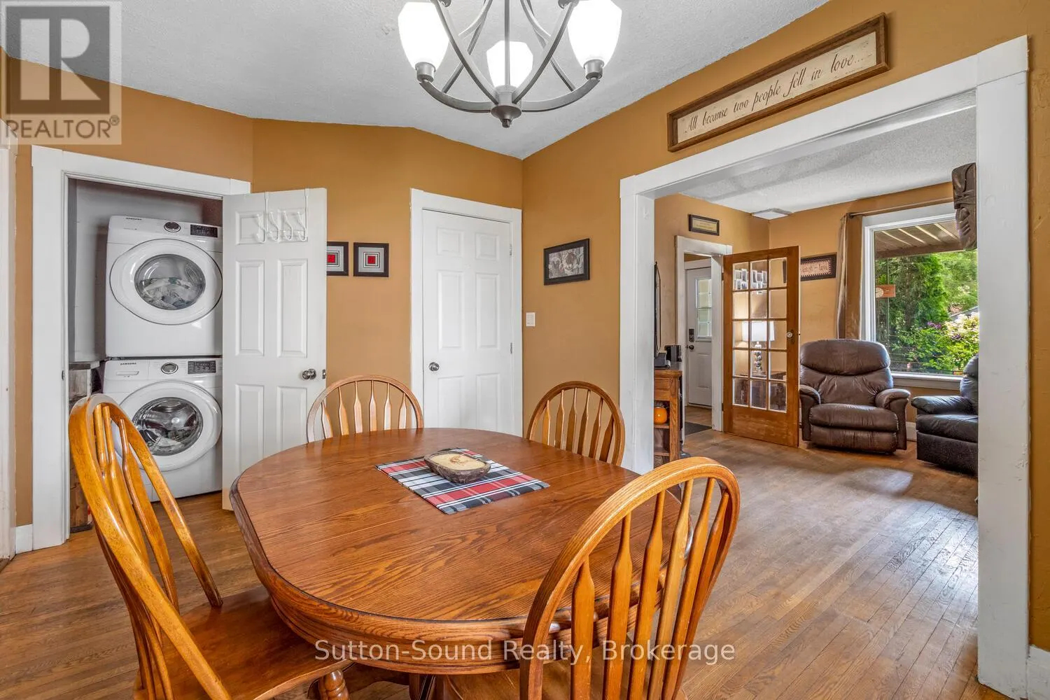 558 13TH A STREET W