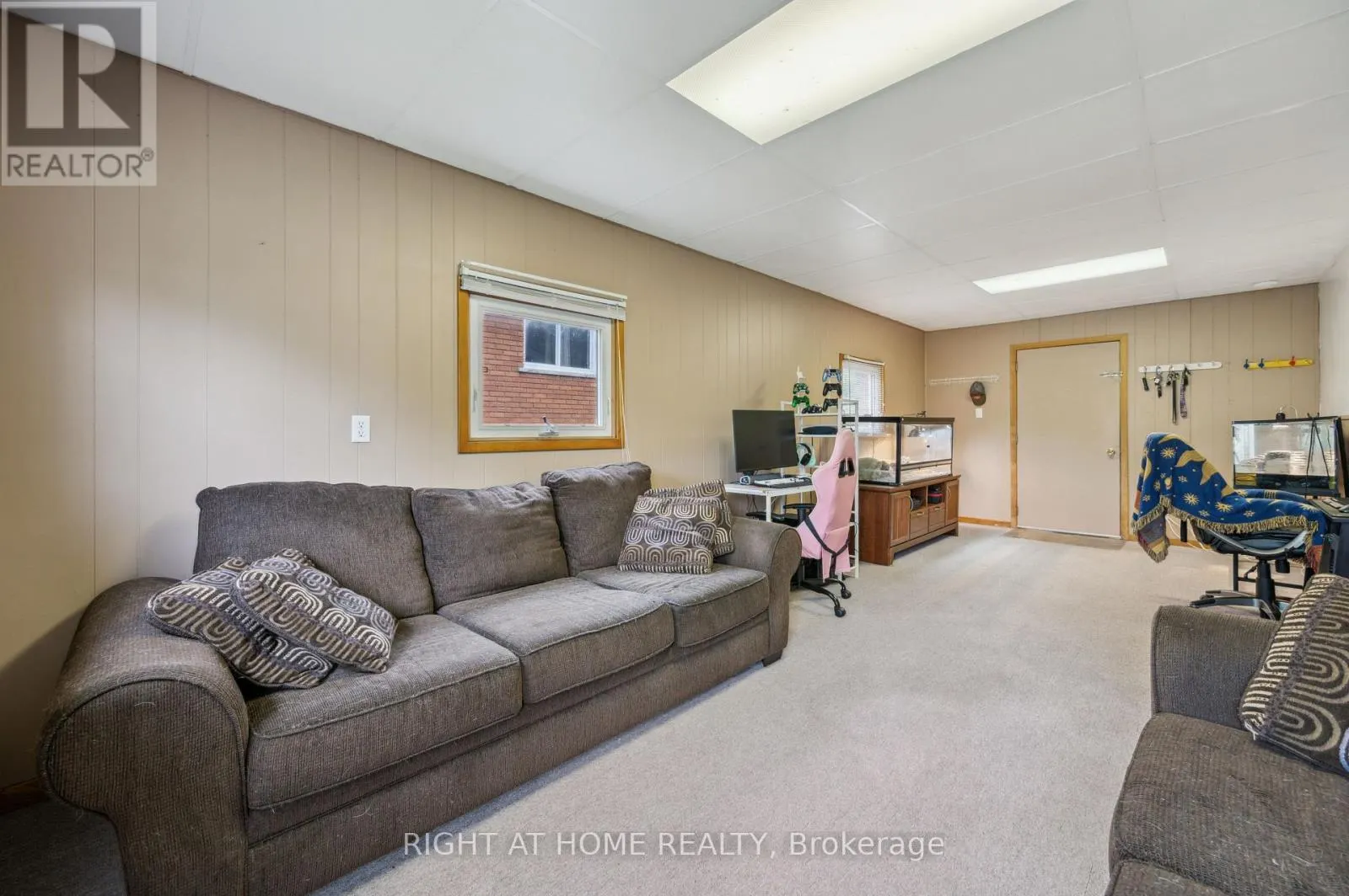 3567 SOUTH GRIMSBY 12 ROAD