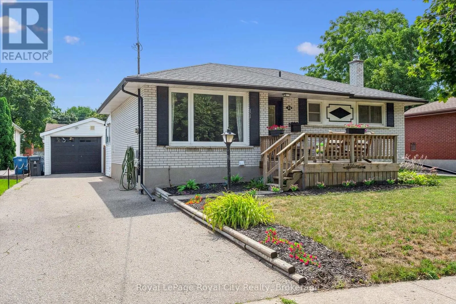 24 JULIA DRIVE