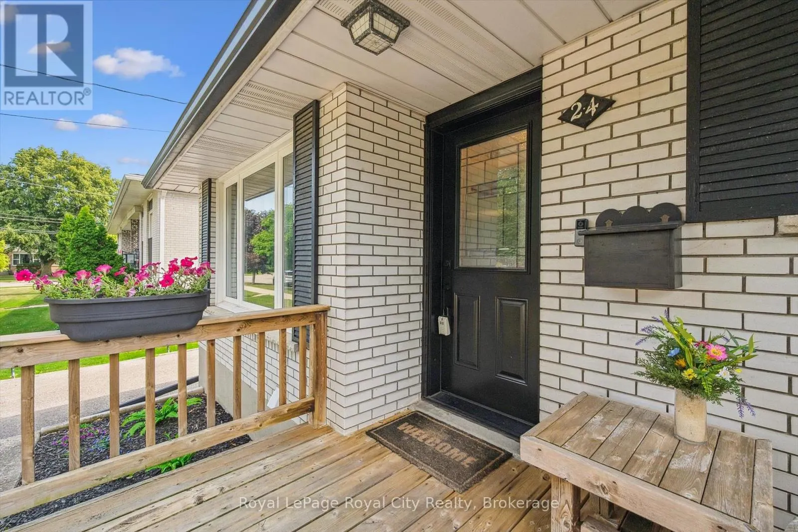 24 JULIA DRIVE
