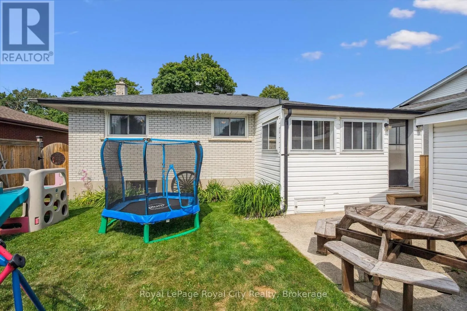 24 JULIA DRIVE