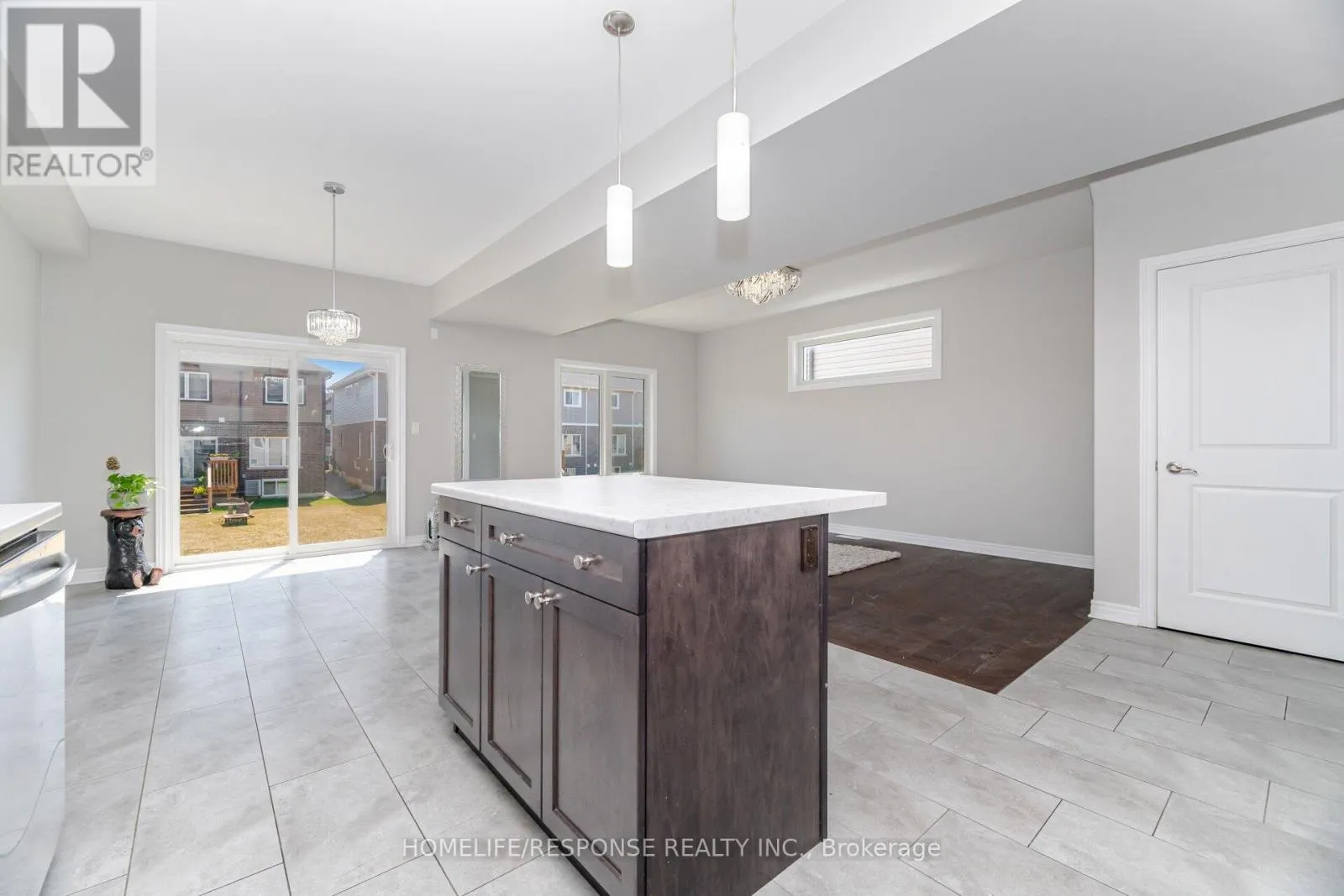 9 BOWMAN CRESCENT